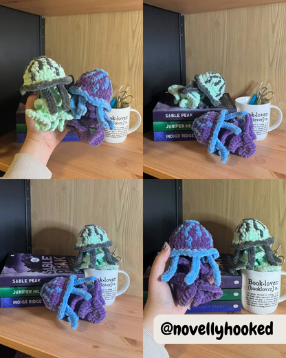 Mini Compass Jellyfish Pattern